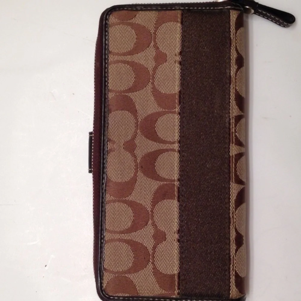 Coach vintage y2k signature striped brown khaki zipper wallet - Picture 2 of 7